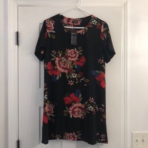 Black floral short sleeve dress